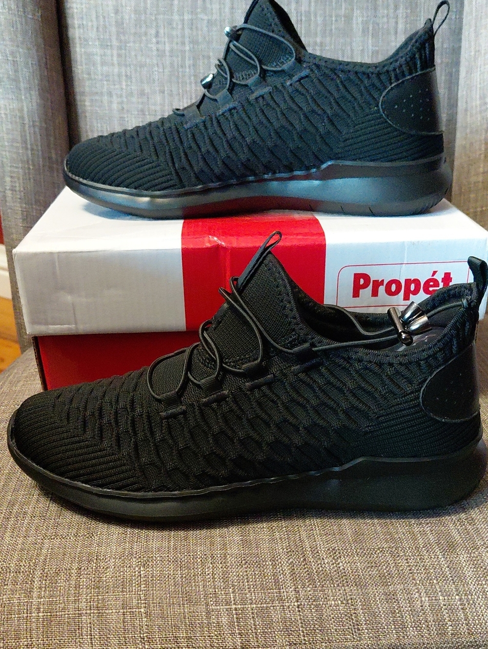 Propet Women's Black Knit Slip-On Sneaker Size 6.5